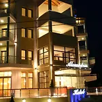 Alexandros Boutique 3*