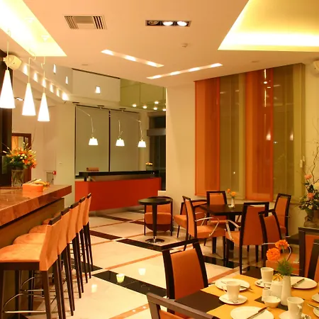 Alexandros Boutique 3*