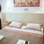 Alexandros Boutique