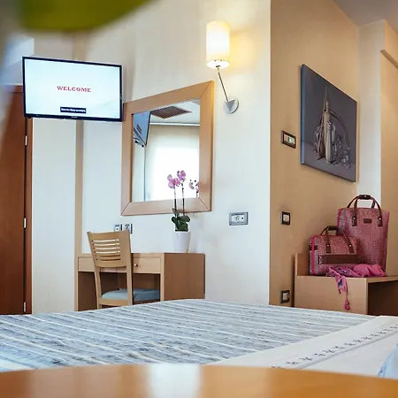 Hotel Alexandros Boutique 3*
