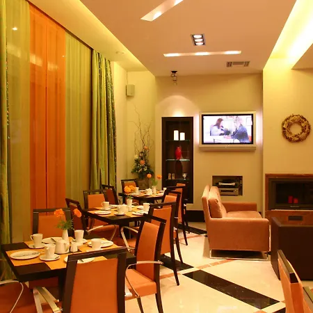 Alexandros Boutique Hotel 3*